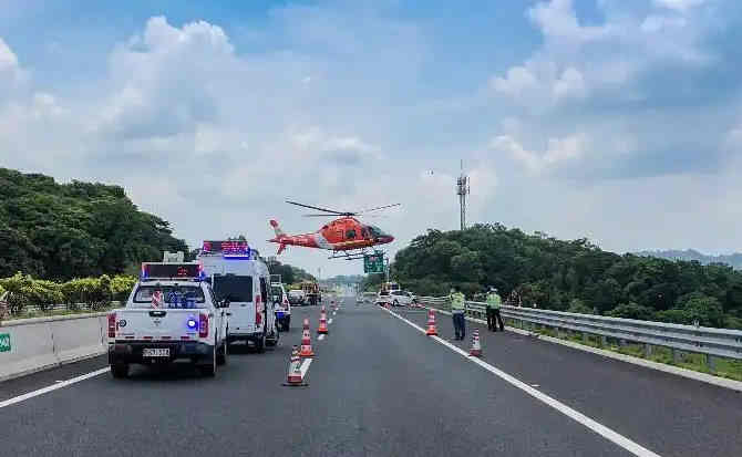 牟定高速公路汽车救援案例